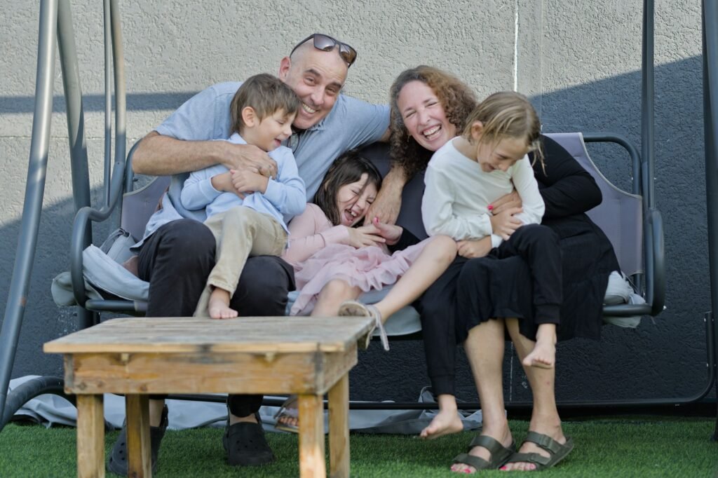 Family photoshoot Israel, Tel Aviv family photographer, Jerusalem photography locations, Israel portrait photographer, Photoshoot at home